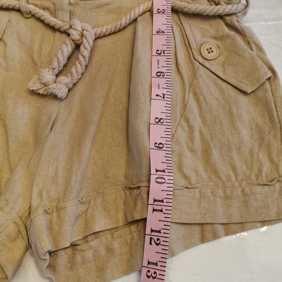 Chances R Linen Blend Shorts. Size Medium - Picture 6 of 7